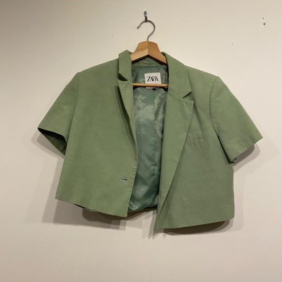 Zara Pistachio Cropped Short Sleeve Shoulder Pad One Button Blazer Top Large - Picture 3 of 5